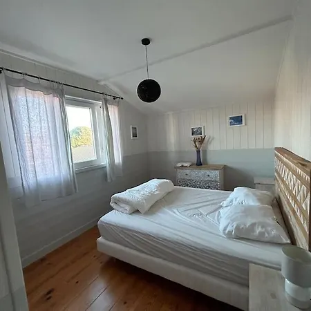 Avec Piscine * 拉特斯特德布赫